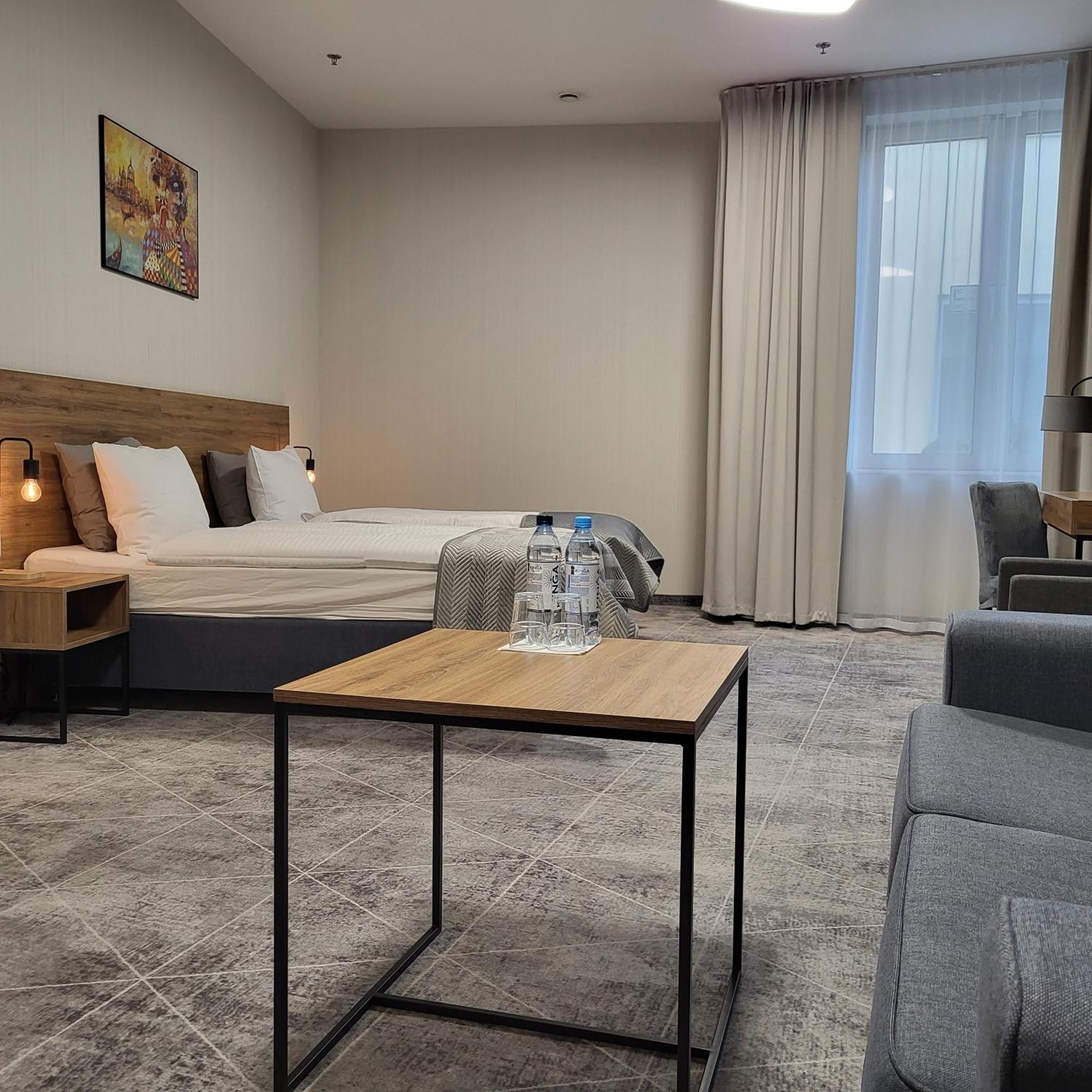 Hotel Centrum Boleslawiec  Ngoại thất bức ảnh
